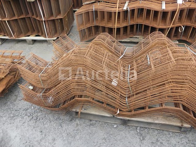 Verkoop van diverse zigzag betonnen afstandhouders - afbeelding 2 van  3