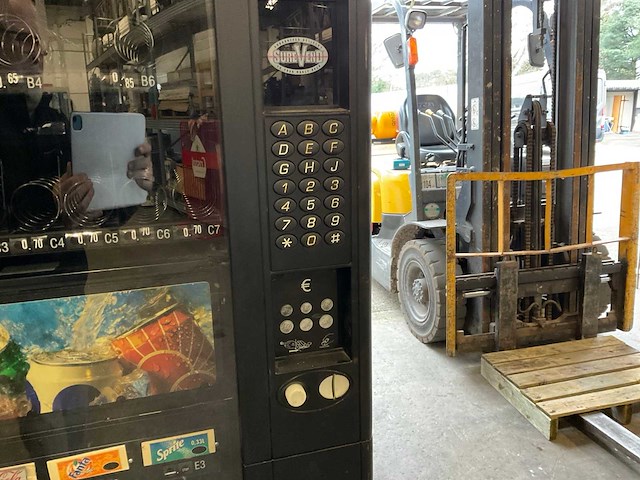 Verkoopautomaat snoep drank - afbeelding 4 van  7