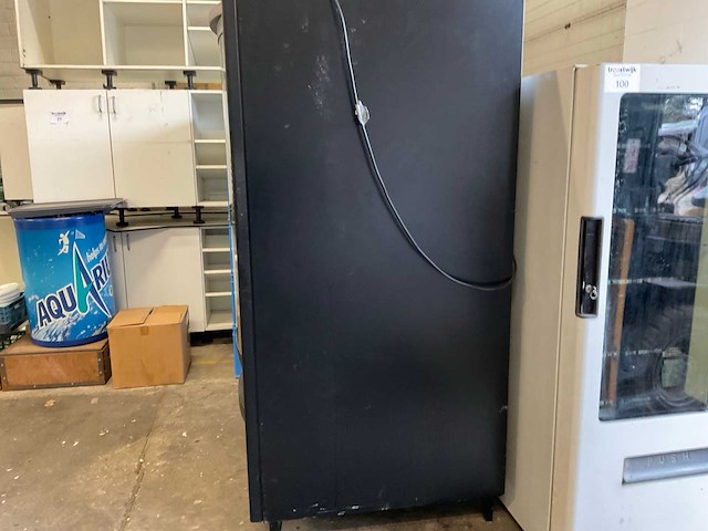 Verkoopautomaat snoep drank - afbeelding 6 van  7