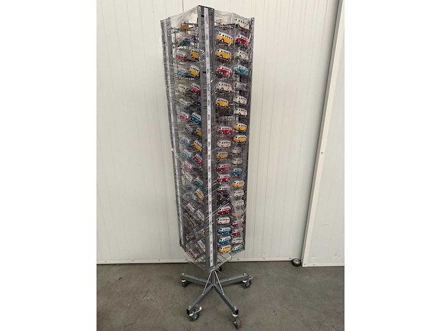 Verkoopmolen met volkswagen busjes - afbeelding 3 van  6