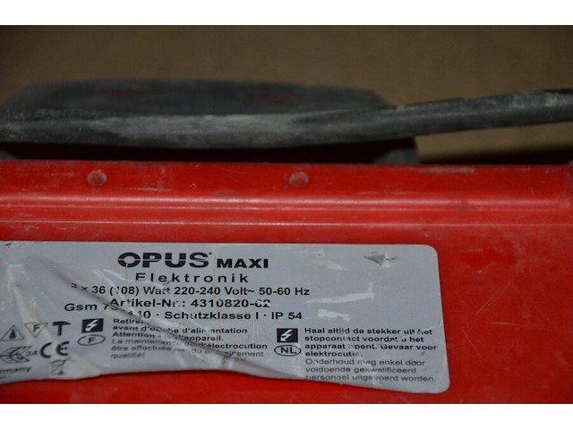 Verlengkabel op haspel lumx 40m, werflamp hilti opus maxi, werfradio hitachi ur18dsal - afbeelding 7 van  12