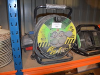 Verlengkabel op haspel lumx 40m, werflamp hilti opus maxi, werfradio hitachi ur18dsal - afbeelding 8 van  12