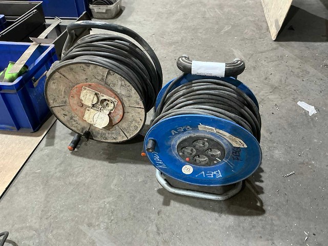 Verlengkabelhaspel (2x) - afbeelding 1 van  2