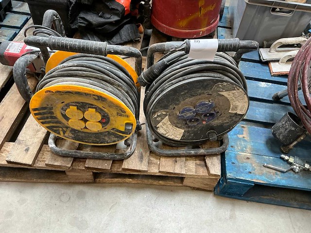 Verlengkabelhaspel (2x) - afbeelding 1 van  4