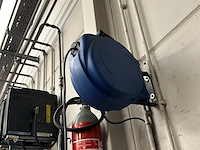 Verlengkabelhaspel met muurbevestiging