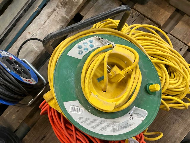 Verlengkabelhaspels en -snoer (4x) - afbeelding 4 van  5