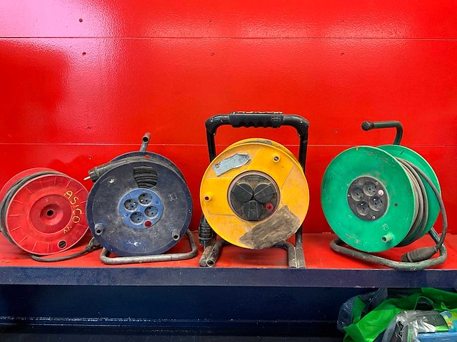 Verlengkabelhaspels en -snoer (4x) - afbeelding 1 van  7