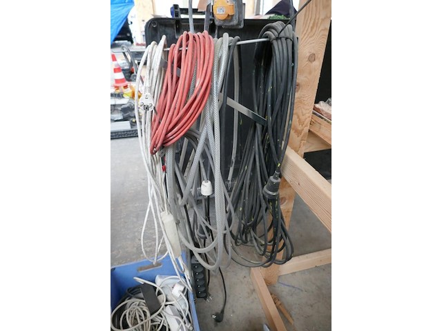 Verlengkabels en waterslangen - afbeelding 2 van  5