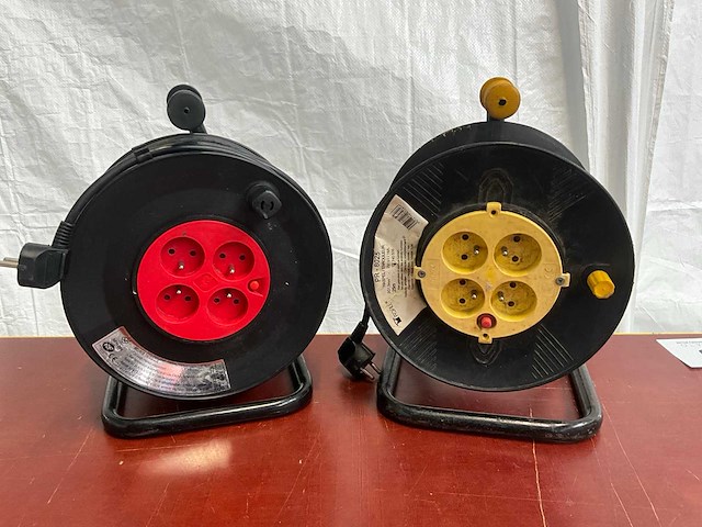 Verlengsnoerhaspel (2x) - afbeelding 1 van  3