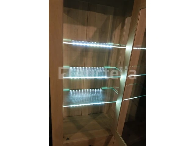 Verlichte vitrinekast - afbeelding 6 van  6