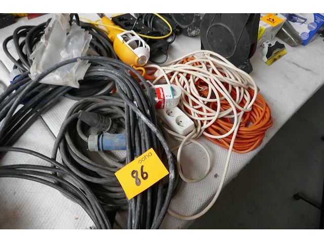 Verlichting + verlengkabels - afbeelding 4 van  6