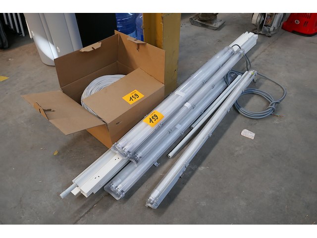 Verlichtingsarmaturen + network kabel - afbeelding 1 van  4