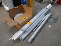 Verlichtingsarmaturen + network kabel - afbeelding 1 van  4