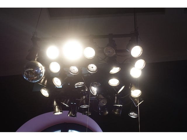 Verlichtingsarmatuur met spots - afbeelding 1 van  2