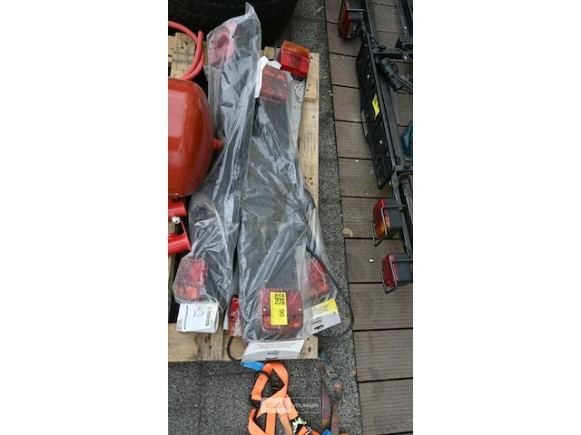 Verlichtingsbalken - afbeelding 1 van  2
