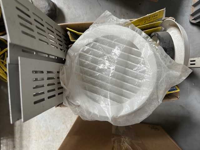 Verluchtingsroosters - various contractor materials - afbeelding 1 van  1