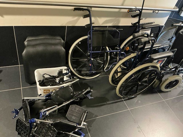 Vermeiren 708 delight rolstoel (4x) - afbeelding 3 van  3