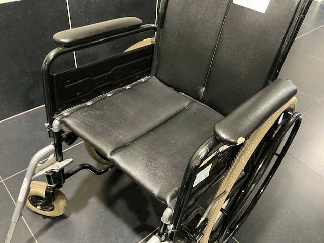Vermeiren r708 tii rolstoel - afbeelding 1 van  1
