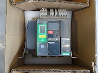 Vermogenschakelaar schneider - afbeelding 1 van  2