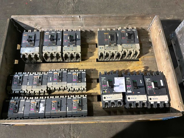 Vermogensschakelaar (16x) - afbeelding 1 van  5