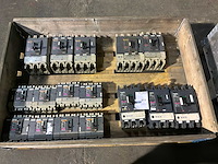 Vermogensschakelaar (16x) - afbeelding 1 van  5