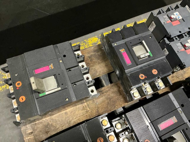 Vermogensschakelaar (8x) - afbeelding 4 van  7