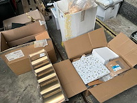 Verpakkings materiaal - afbeelding 1 van  6