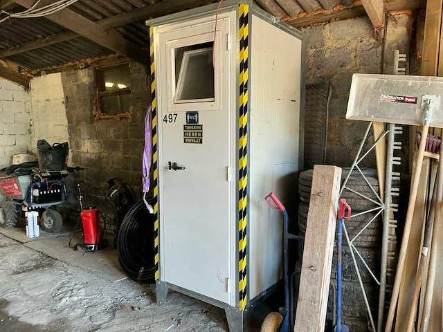 Verplaatsbare werf wc (mobiel) - afbeelding 1 van  3