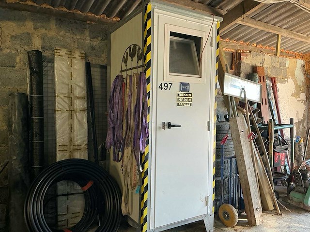 Verplaatsbare werf wc (mobiel) - afbeelding 2 van  3