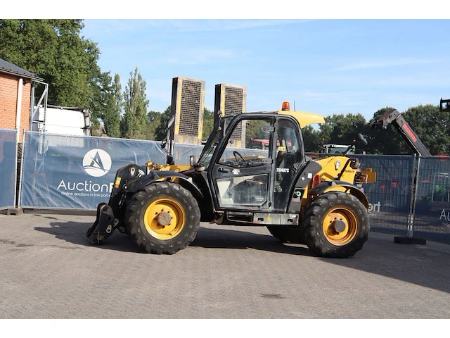 Verreiker caterpillar th407c diesel 3700kg 7m 2016 - afbeelding 1 van  1
