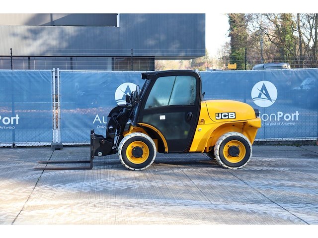 Verreiker jcb 520-40 4ws diesel 36.3kw 2019 - afbeelding 1 van  1