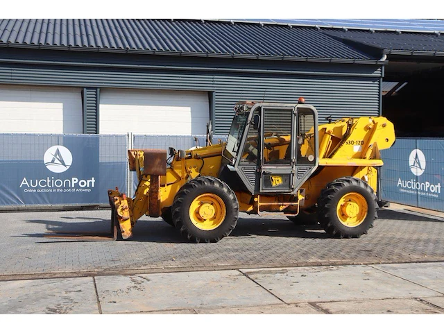 Verreiker jcb 530-120 diesel 3000kg 12m - afbeelding 1 van  1