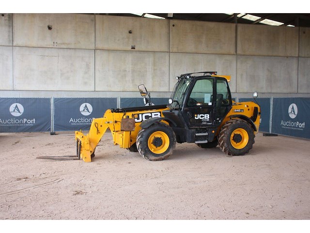 Verreiker jcb 540-140 diesel 4000kg 13.8m 2021 - afbeelding 1 van  1
