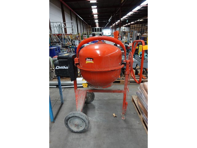 Verrijbare betonmolen lescha - afbeelding 1 van  5