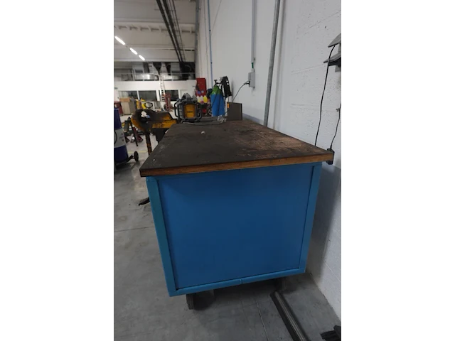 Verrijbare werkplaats/montagewagen - afbeelding 3 van  3