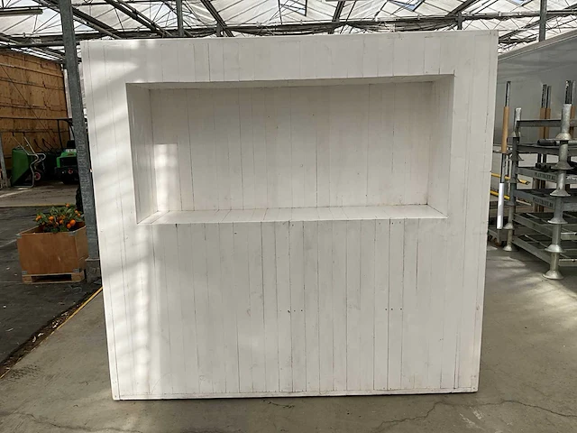 Verrijdbaar houten meubel - afbeelding 2 van  5