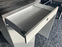 Verrijdbaar houten opbergmeubel - afbeelding 3 van  5