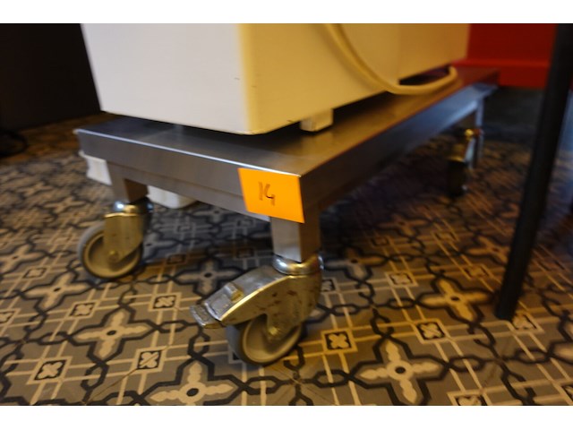 Verrijdbaar inox kar - afbeelding 1 van  3