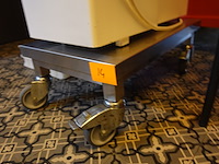 Verrijdbaar inox kar - afbeelding 1 van  3