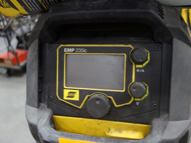 Verrijdbaar lasapparaat esab + plasmasnijder stamos germany - afbeelding 2 van  14