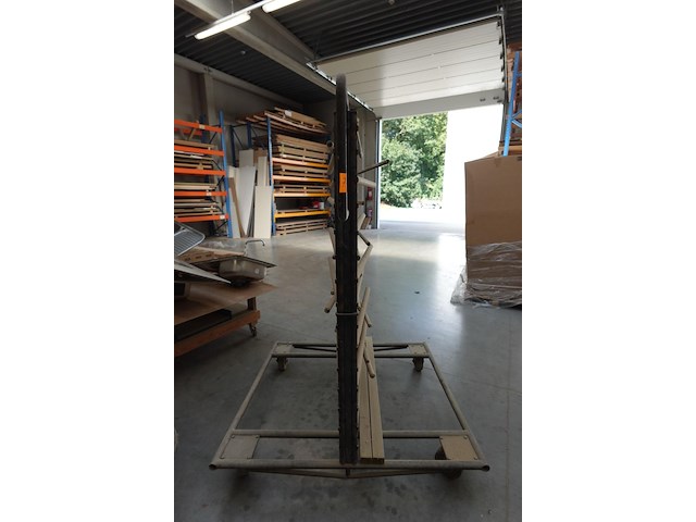 Verrijdbaar metalen droogrek - afbeelding 2 van  3