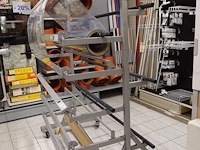 Verrijdbaar metalen folierek - afbeelding 3 van  3