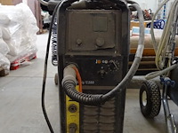 Verrijdbaar mig lasapparaat esab