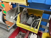 Verrijdbaar opbergrek met inhoud - afbeelding 6 van  7