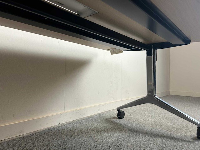 Verrijdbaar-opklapbaar - vergadertafel - afbeelding 7 van  9