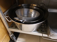 Verrijdbaar rek + inhoud - afbeelding 2 van  10