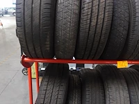 Verrijdbaar rek met diverse banden met velg - afbeelding 2 van  5