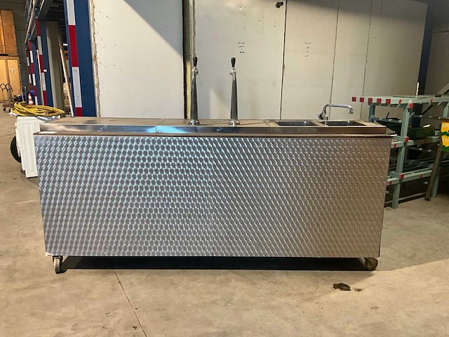 Verrijdbaar toogmeubel - afbeelding 1 van  14