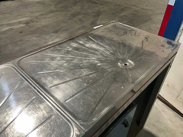 Verrijdbaar toogmeubel - afbeelding 11 van  14