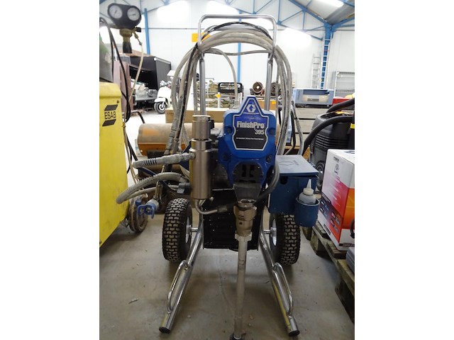 Verrijdbaar verfspuitmachine graco - afbeelding 1 van  4